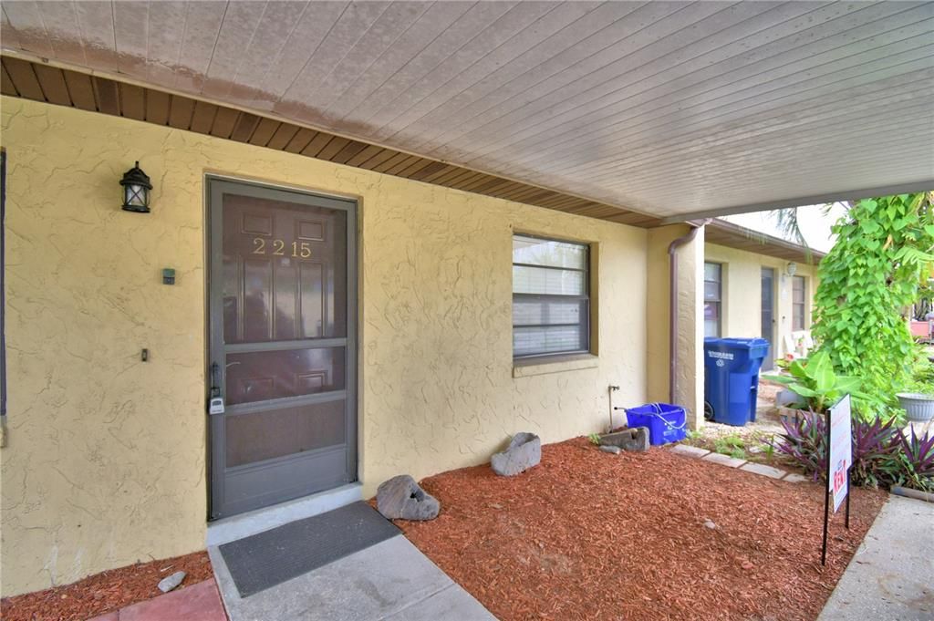 For Sale: $144,900 (2 beds, 2 baths, 1252 Square Feet)