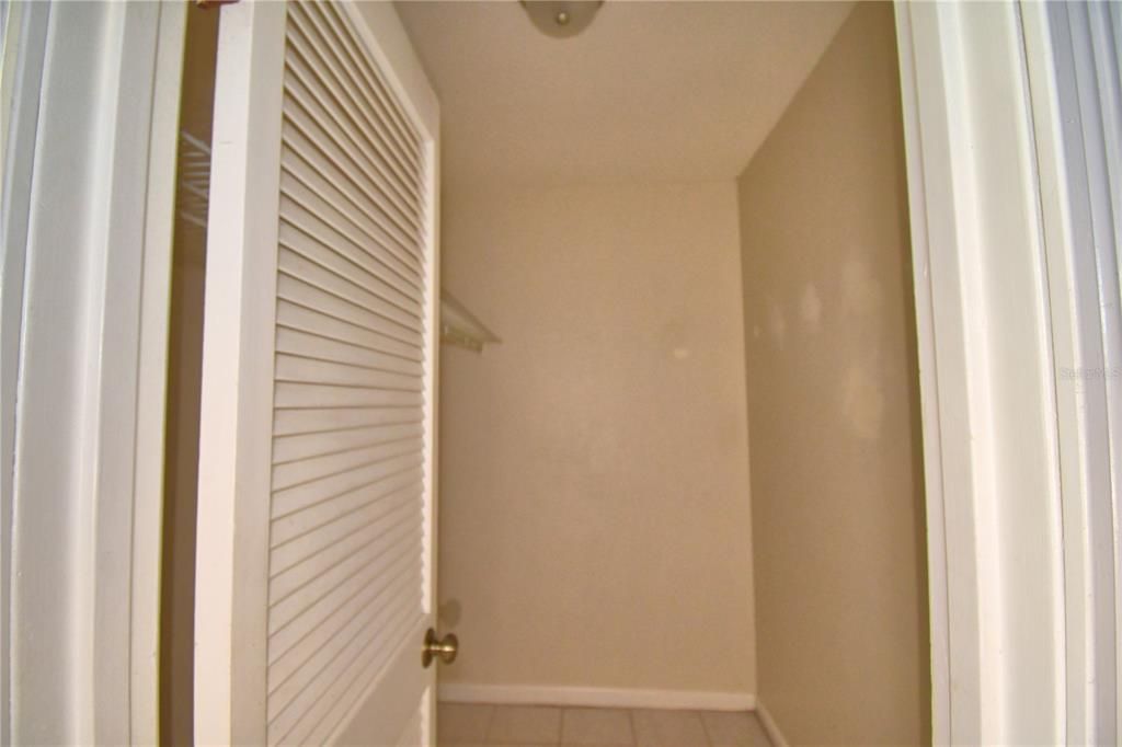 For Sale: $144,900 (2 beds, 2 baths, 1252 Square Feet)