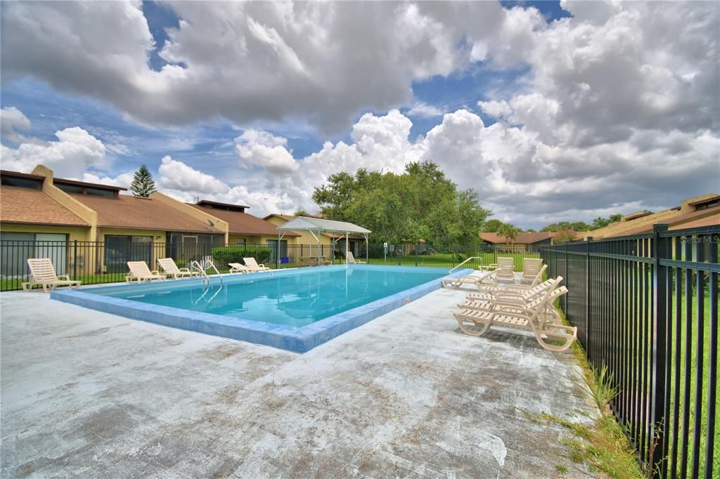 For Sale: $144,900 (2 beds, 2 baths, 1252 Square Feet)