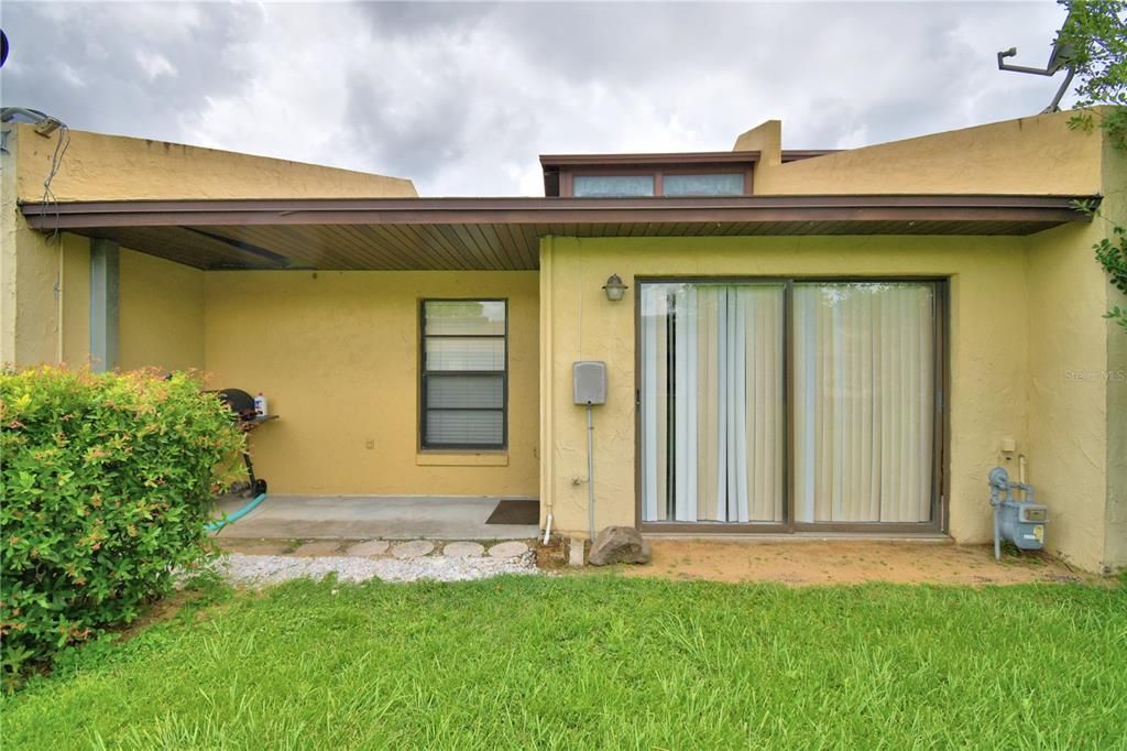 For Sale: $144,900 (2 beds, 2 baths, 1252 Square Feet)