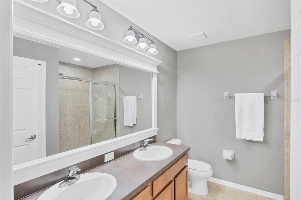 For Sale: $269,900 (3 beds, 2 baths, 1700 Square Feet)