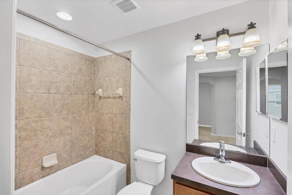 For Sale: $269,900 (3 beds, 2 baths, 1700 Square Feet)