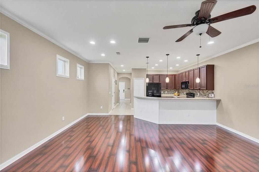 For Sale: $269,900 (3 beds, 2 baths, 1700 Square Feet)