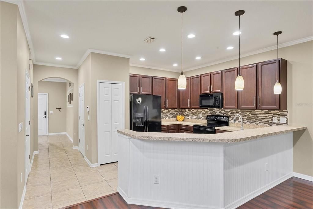 For Sale: $269,900 (3 beds, 2 baths, 1700 Square Feet)