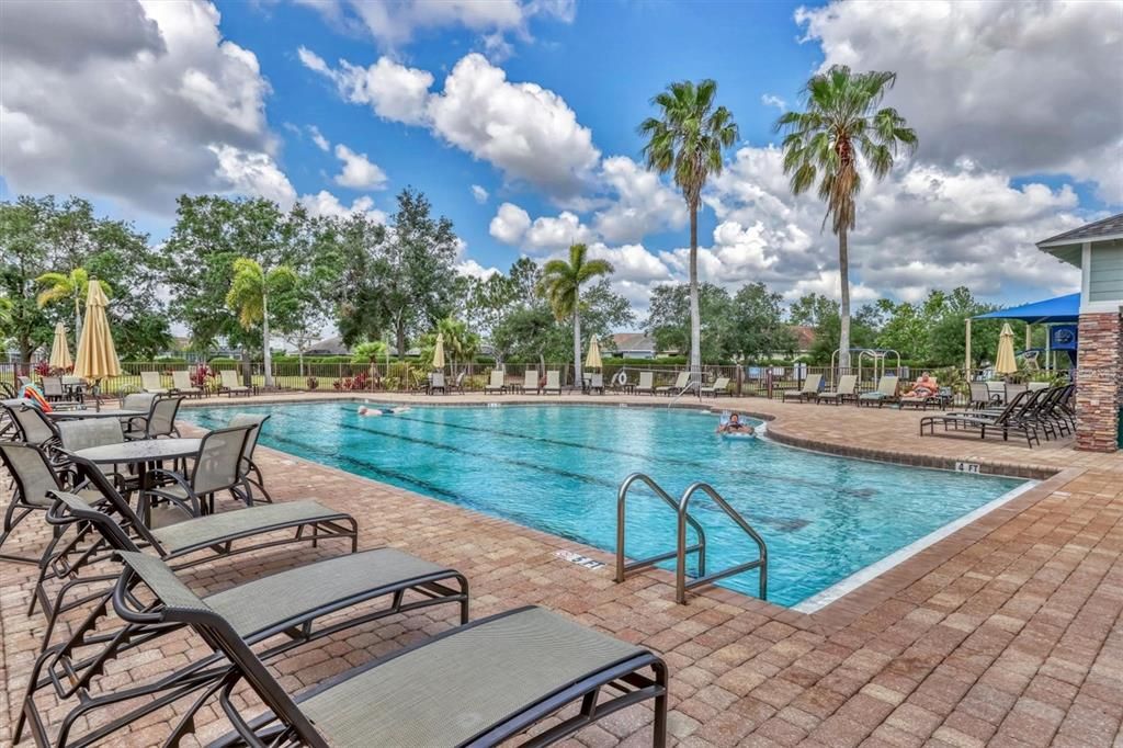 For Sale: $269,900 (3 beds, 2 baths, 1700 Square Feet)
