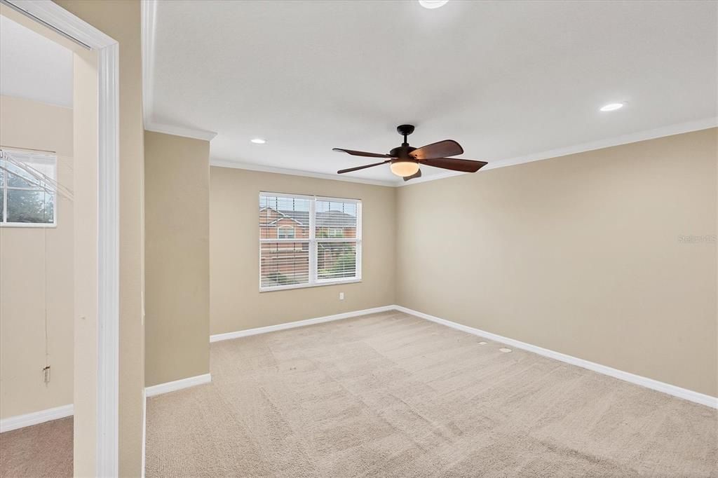 For Sale: $269,900 (3 beds, 2 baths, 1700 Square Feet)
