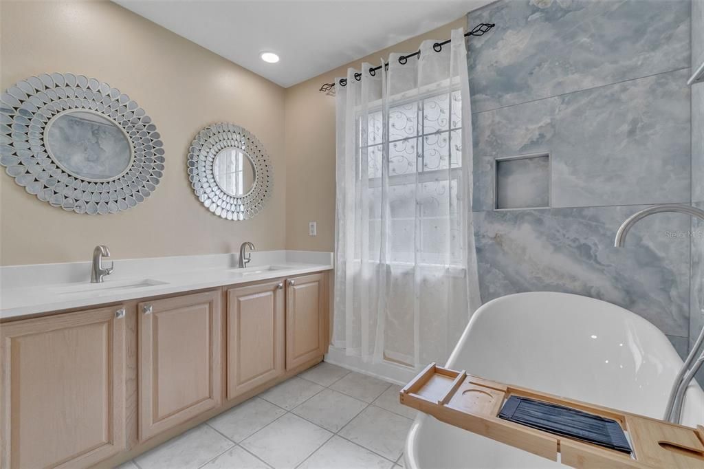 En Venta: $610,000 (4 camas, 3 baños, 2846 Pies cuadrados)