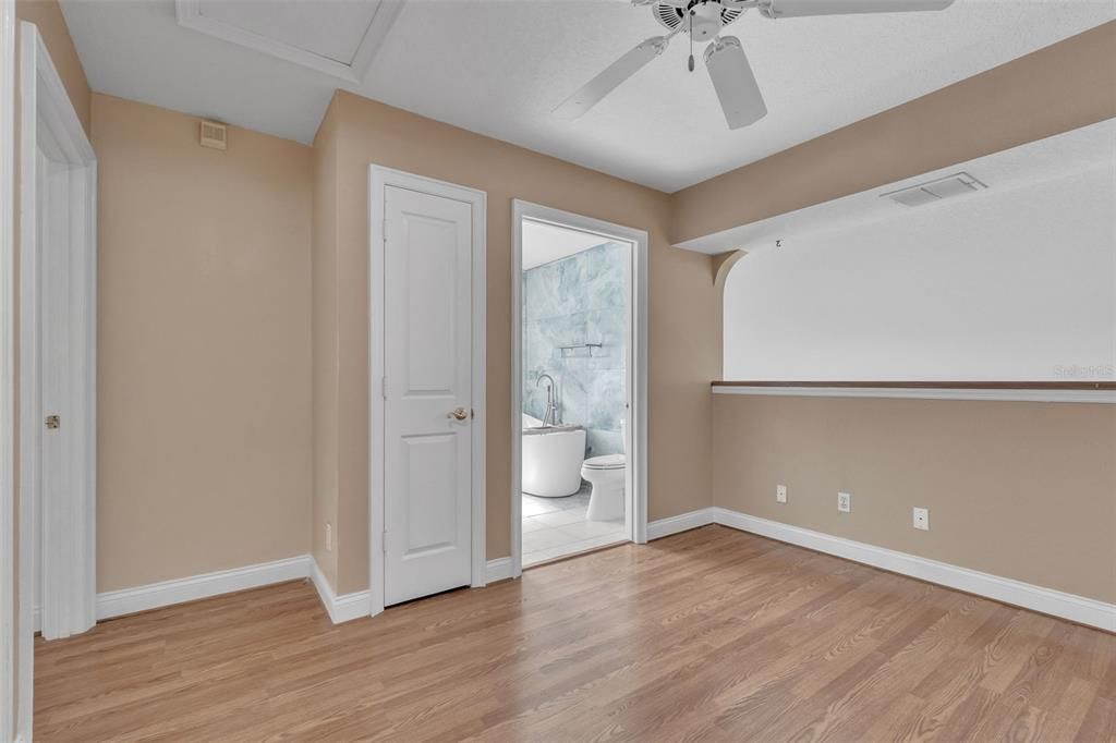 En Venta: $610,000 (4 camas, 3 baños, 2846 Pies cuadrados)