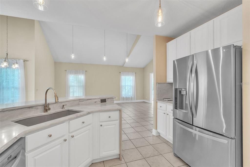 En Venta: $610,000 (4 camas, 3 baños, 2846 Pies cuadrados)