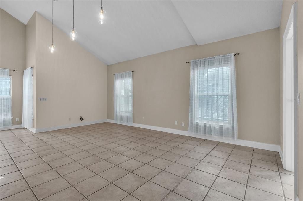 En Venta: $610,000 (4 camas, 3 baños, 2846 Pies cuadrados)