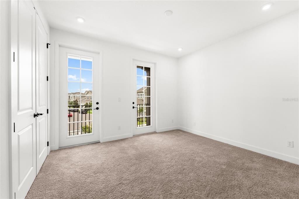 For Sale: $1,365,000 (4 beds, 3 baths, 2828 Square Feet)