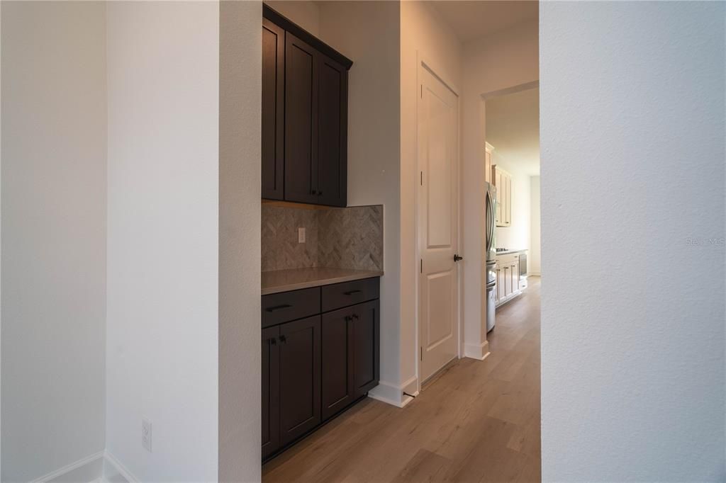 For Sale: $1,365,000 (4 beds, 3 baths, 2828 Square Feet)