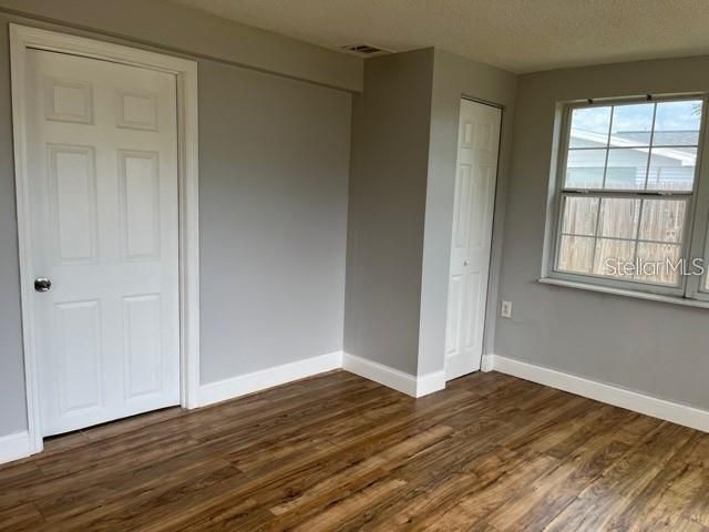 Active With Contract: $1,695 (3 beds, 2 baths, 1196 Square Feet)