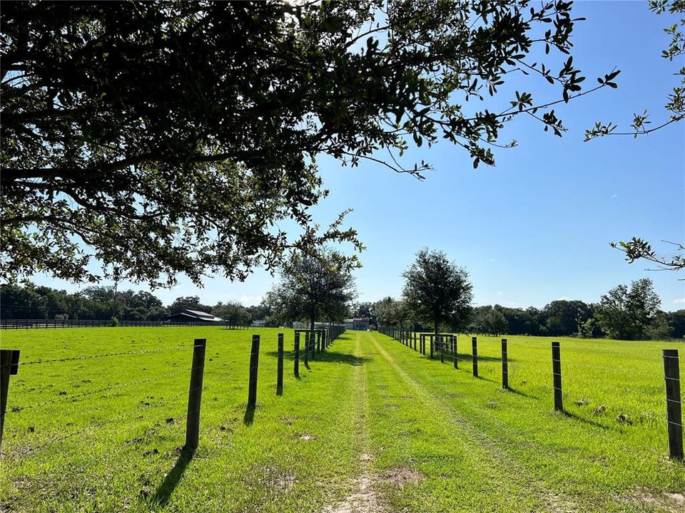 For Sale: $925,000 (10.00 acres)