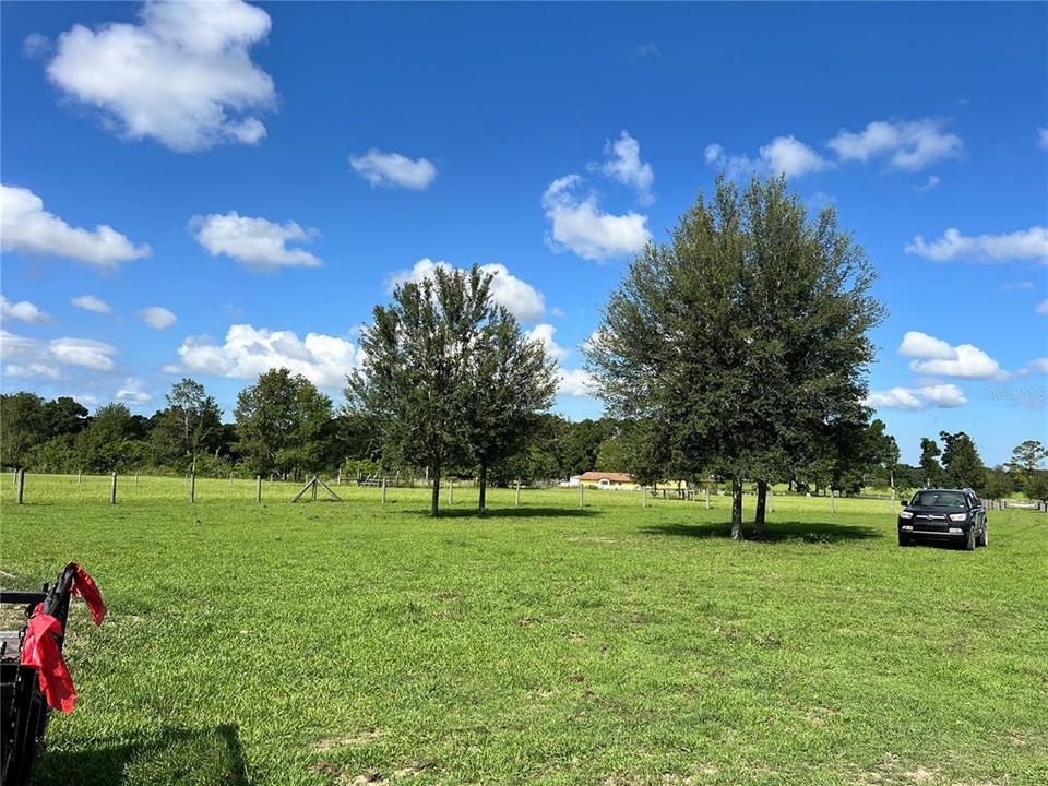 For Sale: $925,000 (10.00 acres)