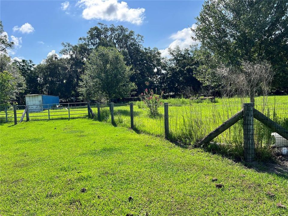 For Sale: $925,000 (10.00 acres)