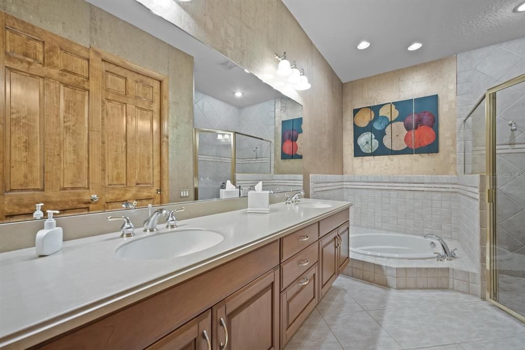 Active With Contract: $1,769,000 (3 beds, 4 baths, 4157 Square Feet)