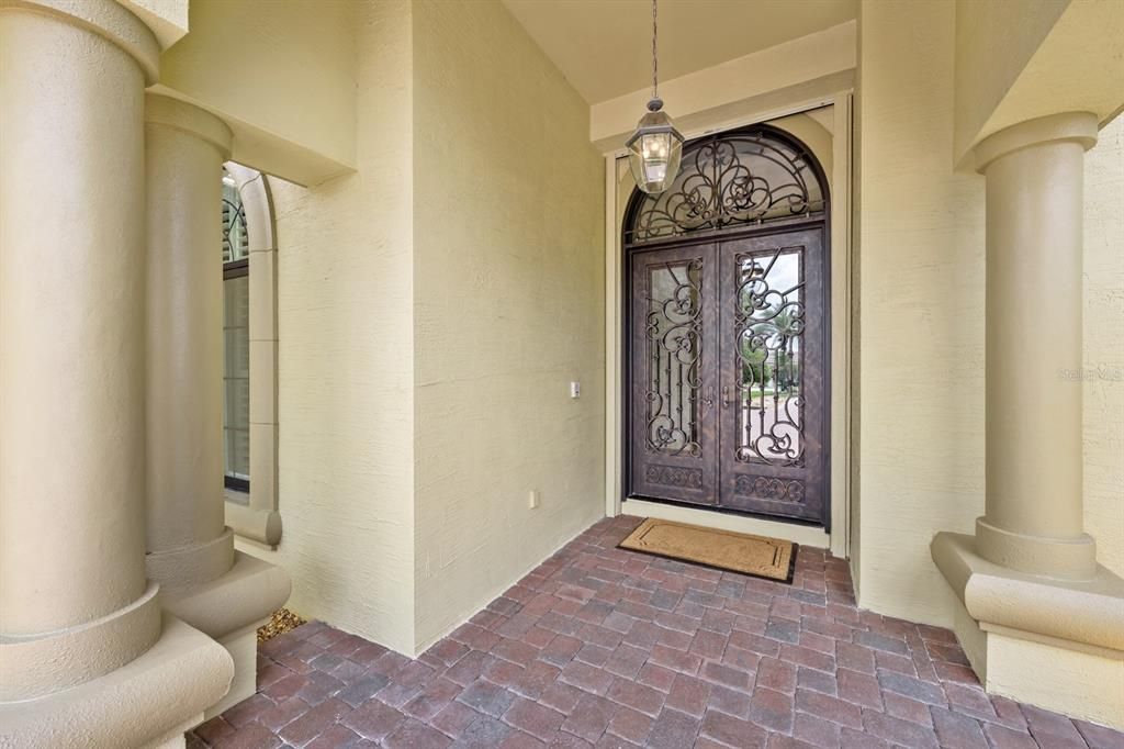 Active With Contract: $1,769,000 (3 beds, 4 baths, 4157 Square Feet)