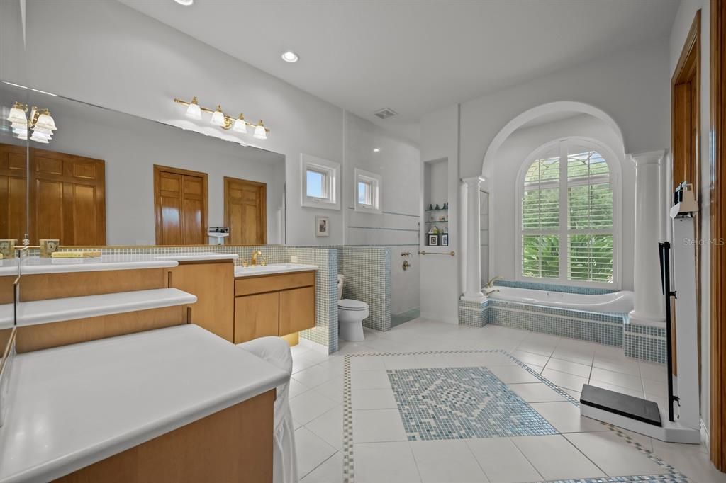 Active With Contract: $1,769,000 (3 beds, 4 baths, 4157 Square Feet)