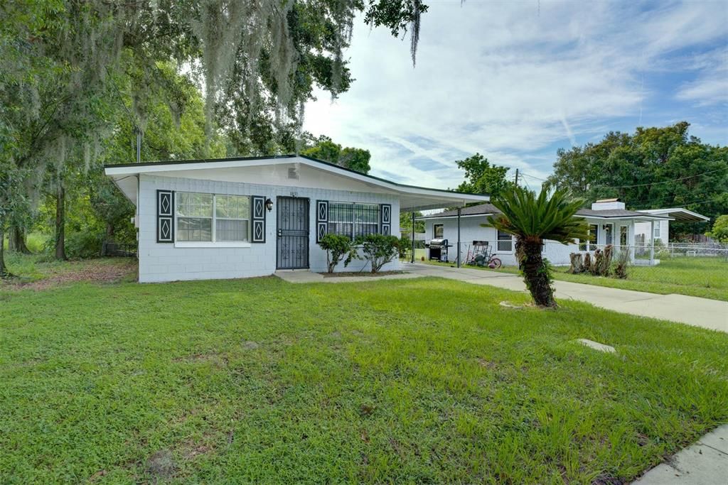 最近售出: $195,000 (3 贝兹, 1 浴室, 1050 平方英尺)