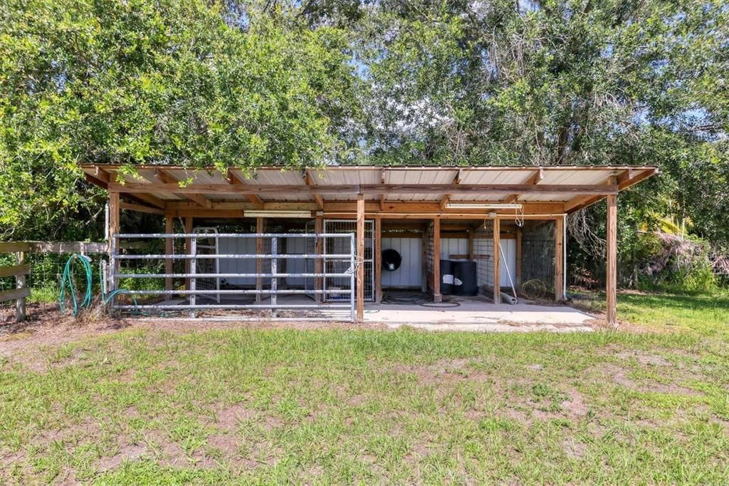 For Sale: $1,500,000 (2 beds, 1 baths, 1200 Square Feet)