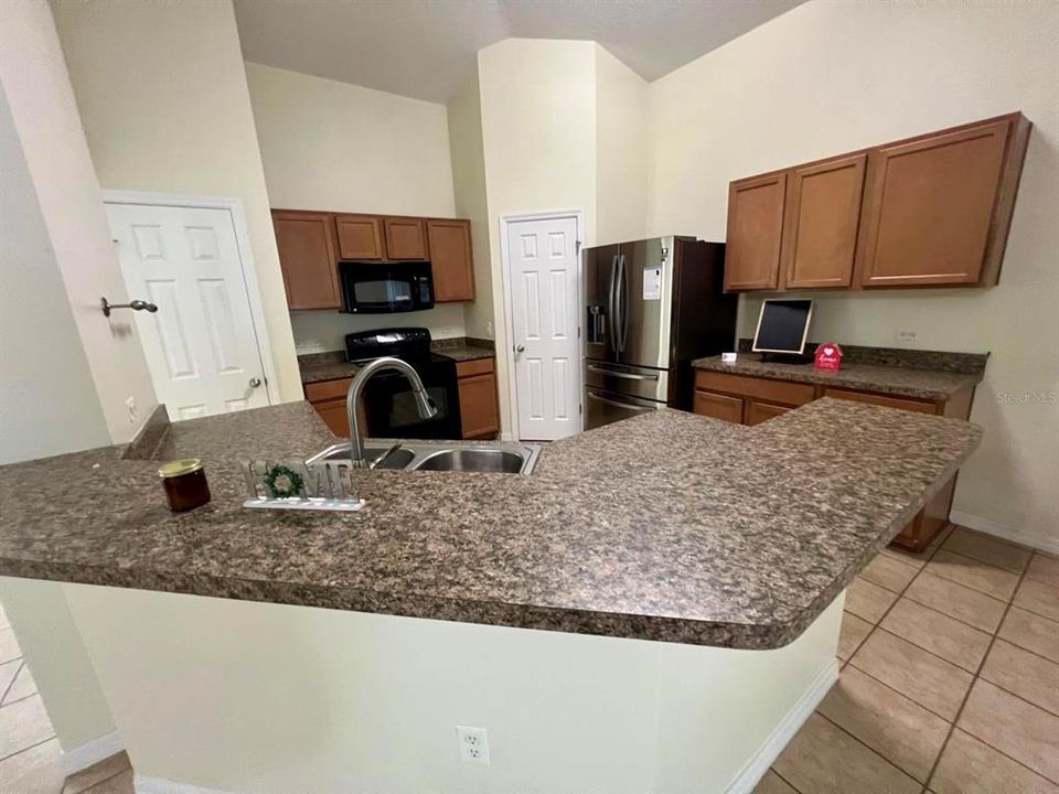 En Venta: $355,000 (3 camas, 2 baños, 1673 Pies cuadrados)