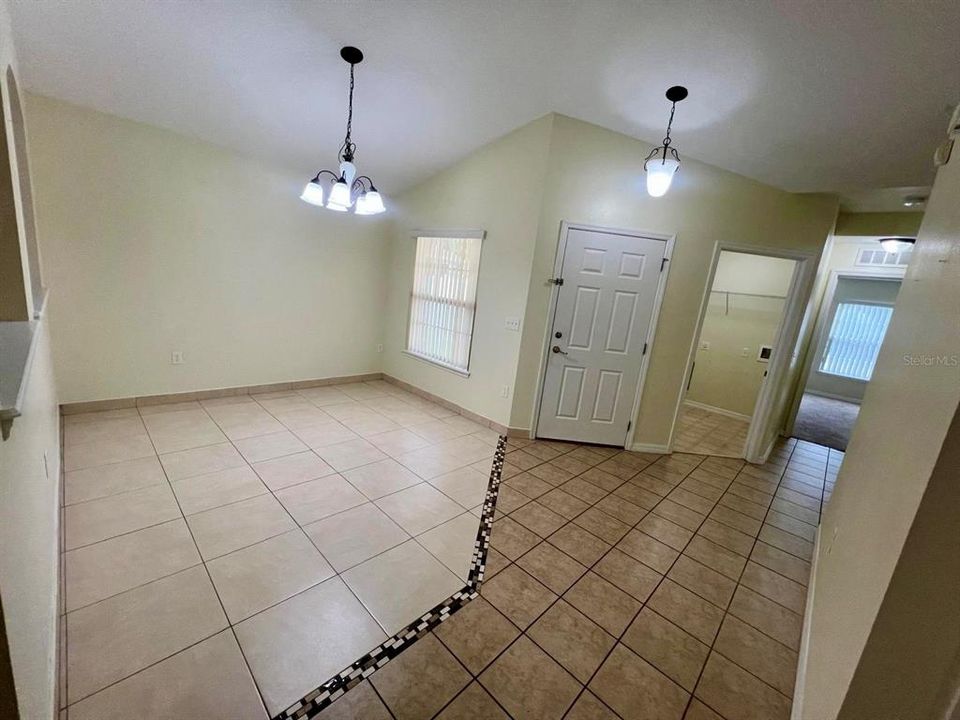 En Venta: $355,000 (3 camas, 2 baños, 1673 Pies cuadrados)