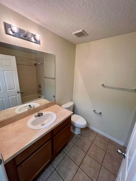 En Venta: $355,000 (3 camas, 2 baños, 1673 Pies cuadrados)