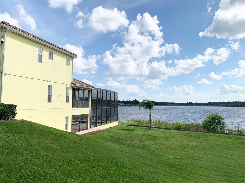 En Venta: $999,950 (5 camas, 4 baños, 3653 Pies cuadrados)