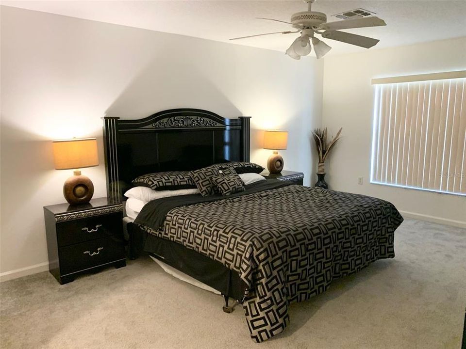 En Venta: $999,950 (5 camas, 4 baños, 3653 Pies cuadrados)