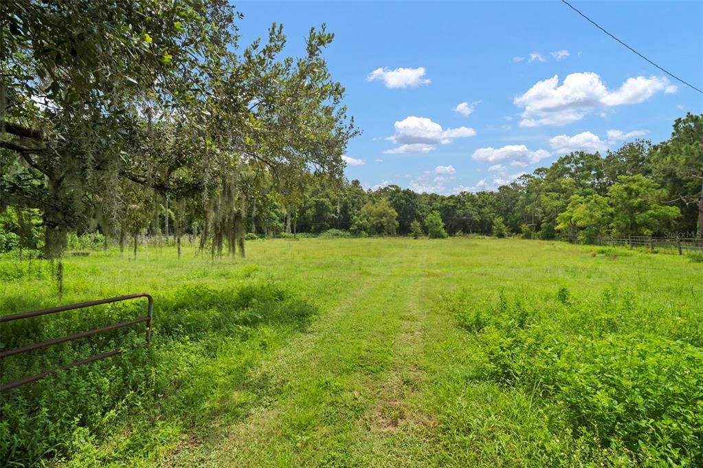 待售: $1,650,000 (6 贝兹, 5 浴室, 3207 平方英尺)