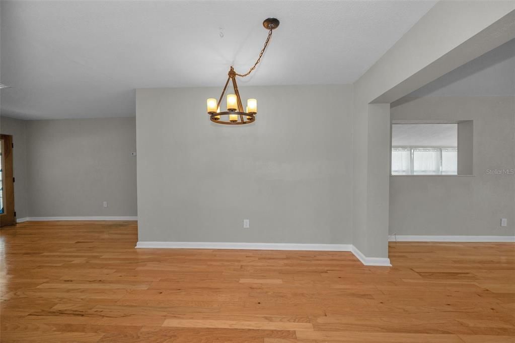 待售: $419,900 (3 贝兹, 2 浴室, 1747 平方英尺)