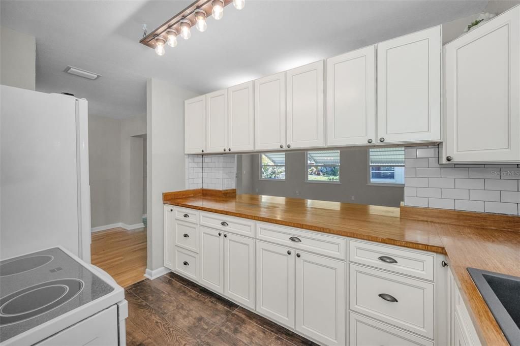 待售: $419,900 (3 贝兹, 2 浴室, 1747 平方英尺)