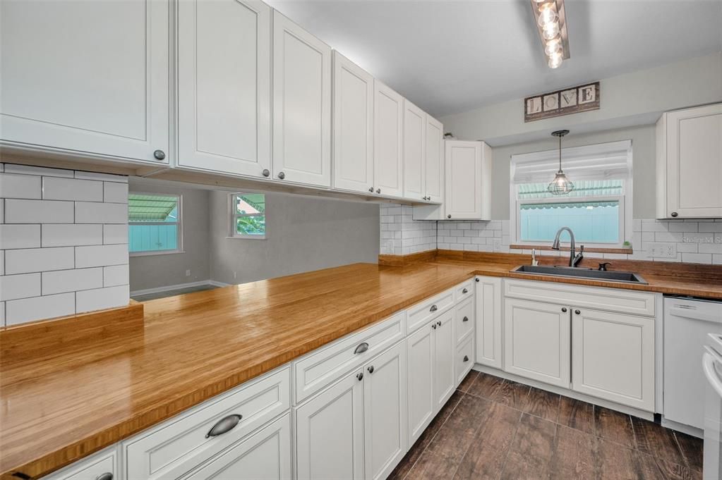 待售: $419,900 (3 贝兹, 2 浴室, 1747 平方英尺)