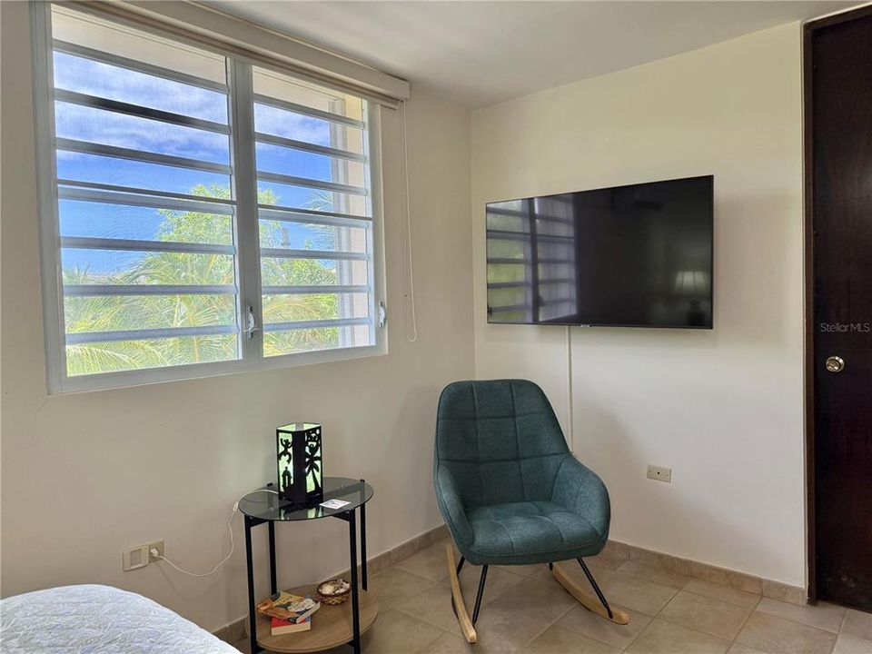 For Sale: $500,000 (2 beds, 2 baths, 1502 Square Feet)