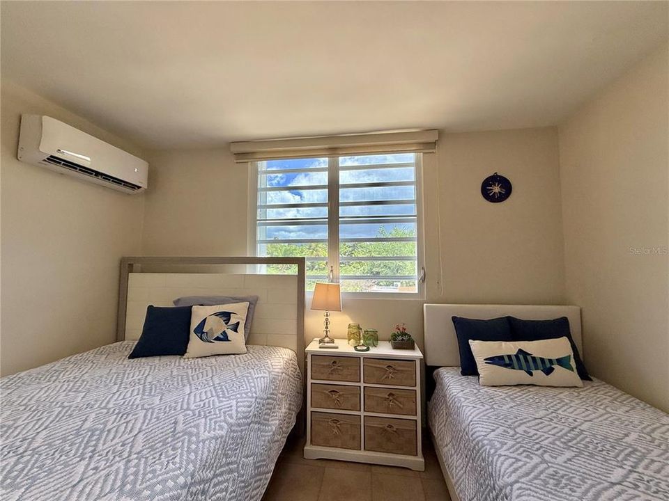 For Sale: $500,000 (2 beds, 2 baths, 1502 Square Feet)