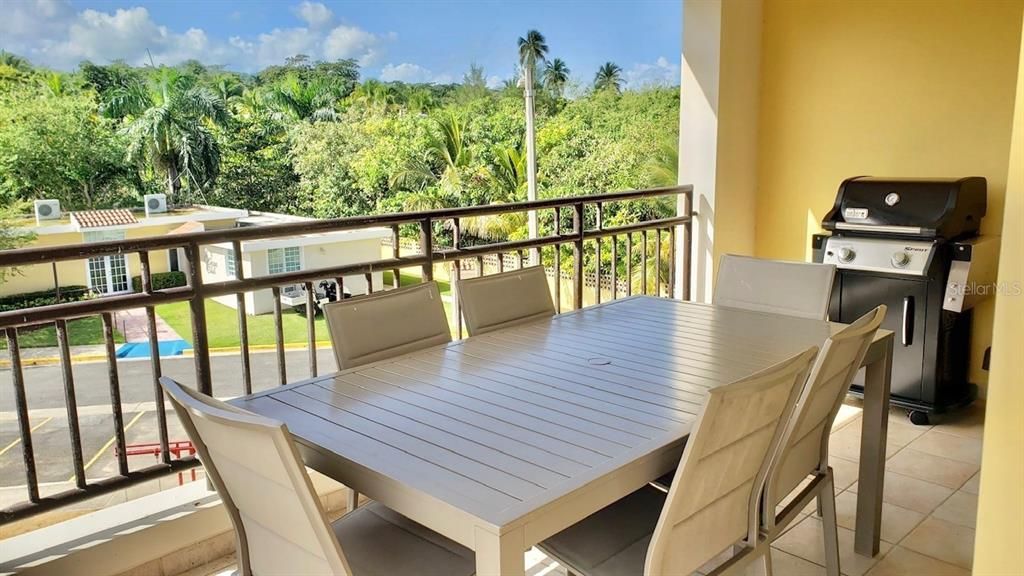 For Sale: $500,000 (2 beds, 2 baths, 1502 Square Feet)