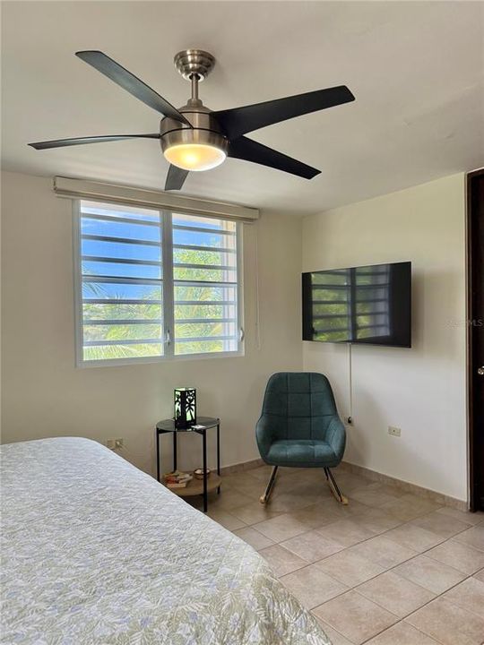 For Sale: $500,000 (2 beds, 2 baths, 1502 Square Feet)