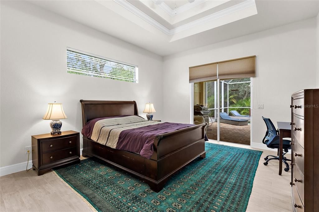 Activo con contrato: $425,000 (3 camas, 2 baños, 2058 Pies cuadrados)