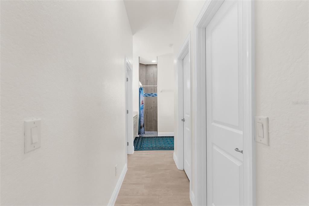 Activo con contrato: $425,000 (3 camas, 2 baños, 2058 Pies cuadrados)