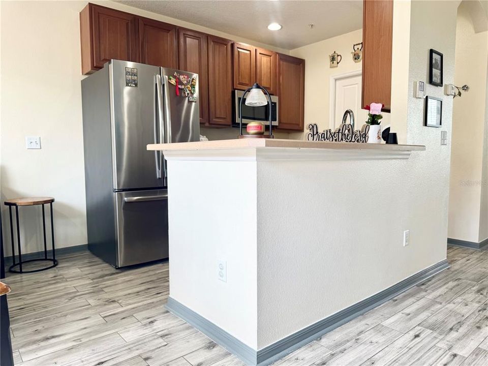 For Sale: $335,000 (3 beds, 2 baths, 1452 Square Feet)