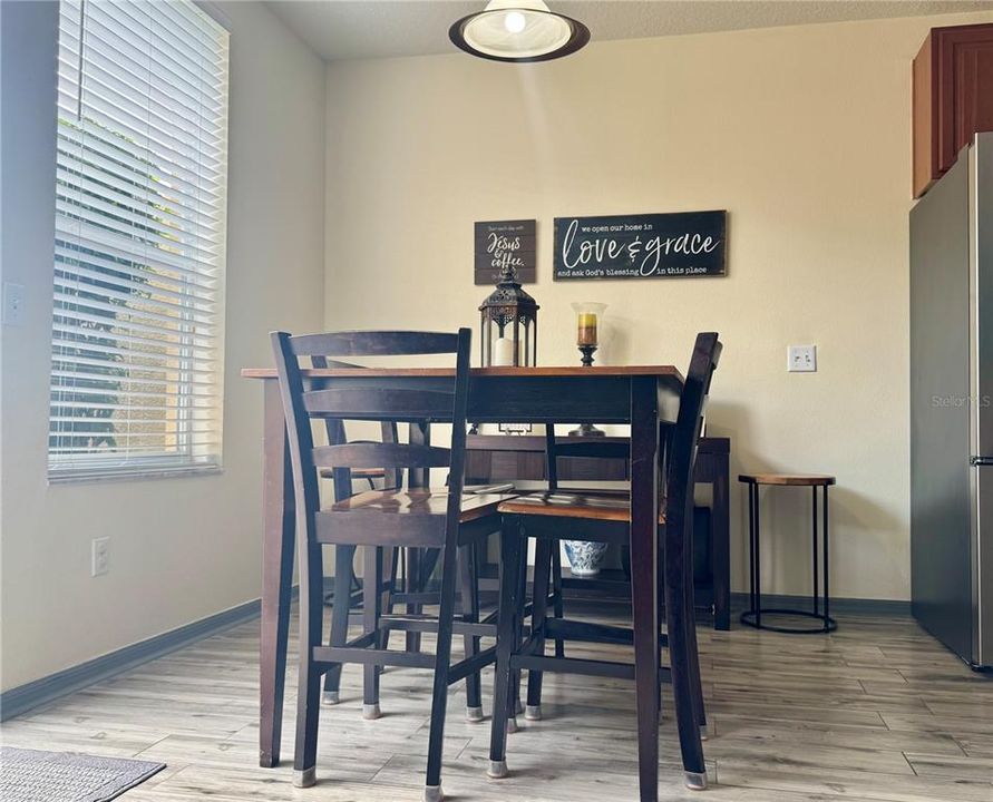 For Sale: $335,000 (3 beds, 2 baths, 1452 Square Feet)