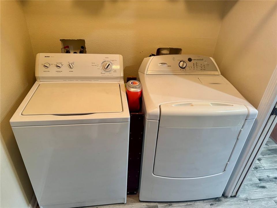For Sale: $335,000 (3 beds, 2 baths, 1452 Square Feet)