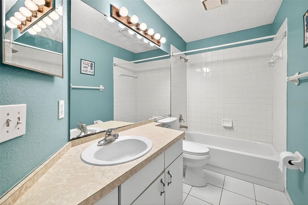 For Sale: $379,000 (3 beds, 2 baths, 1515 Square Feet)