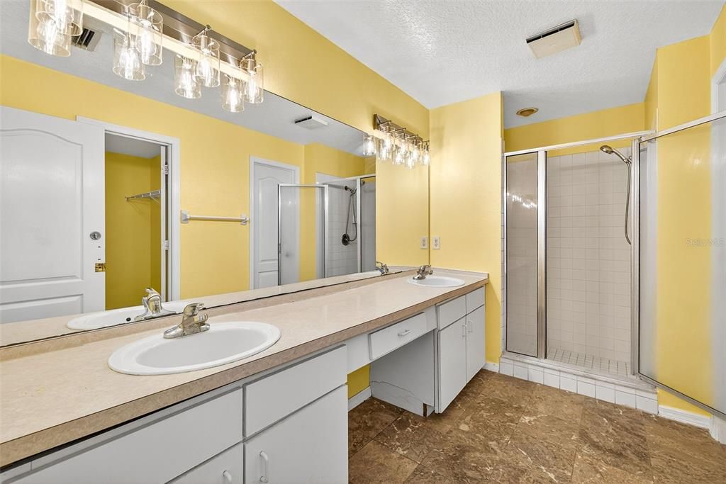 For Sale: $379,000 (3 beds, 2 baths, 1515 Square Feet)