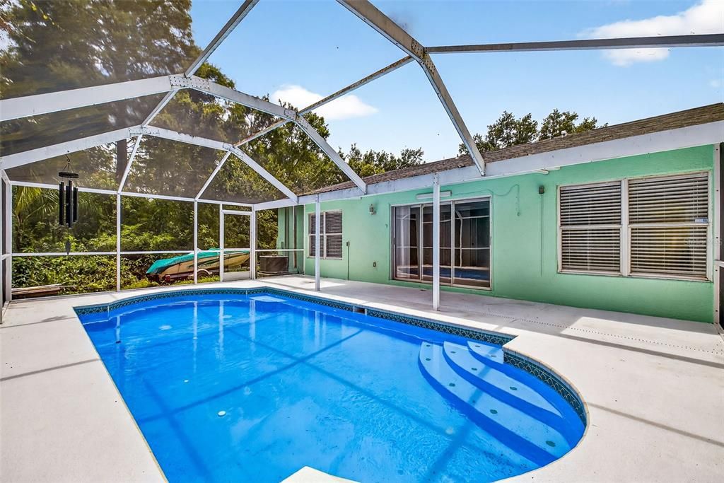 For Sale: $379,000 (3 beds, 2 baths, 1515 Square Feet)