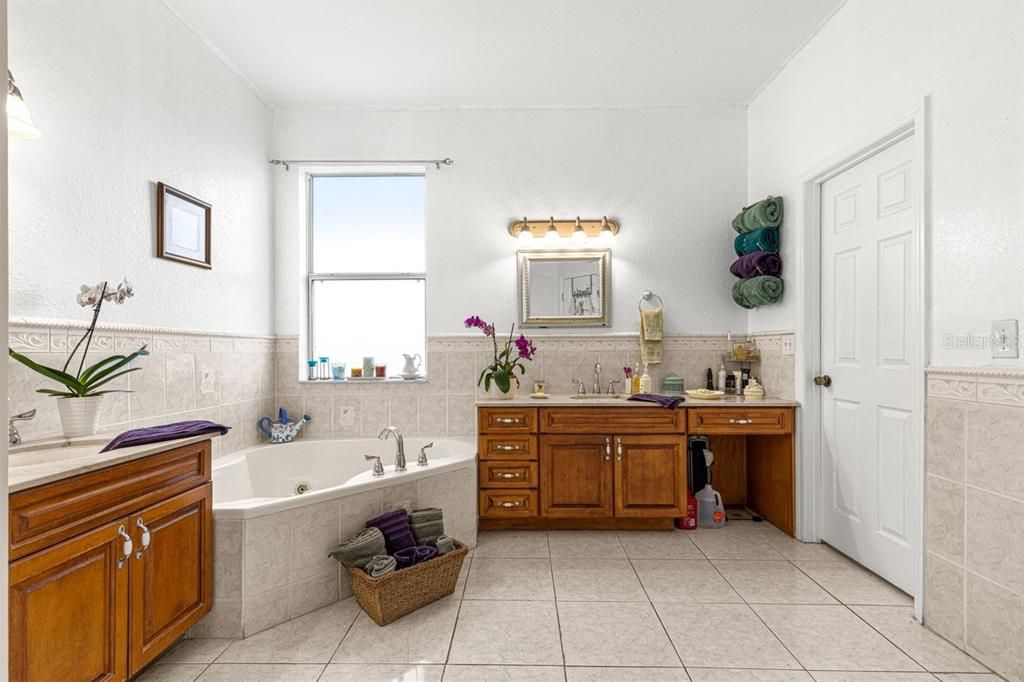 En Venta: $1,900,000 (4 camas, 4 baños, 6123 Pies cuadrados)