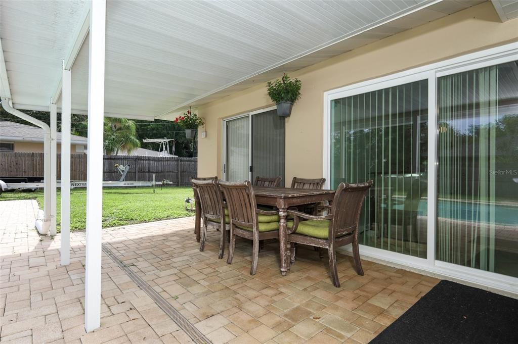 Active With Contract: $469,000 (3 beds, 2 baths, 1730 Square Feet)