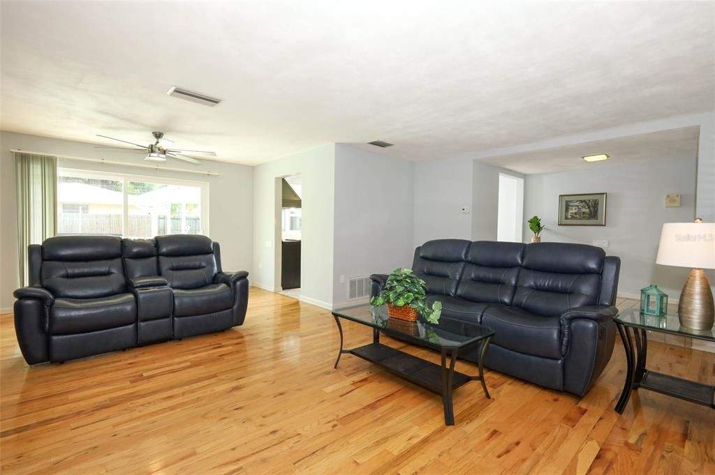 Active With Contract: $469,000 (3 beds, 2 baths, 1730 Square Feet)