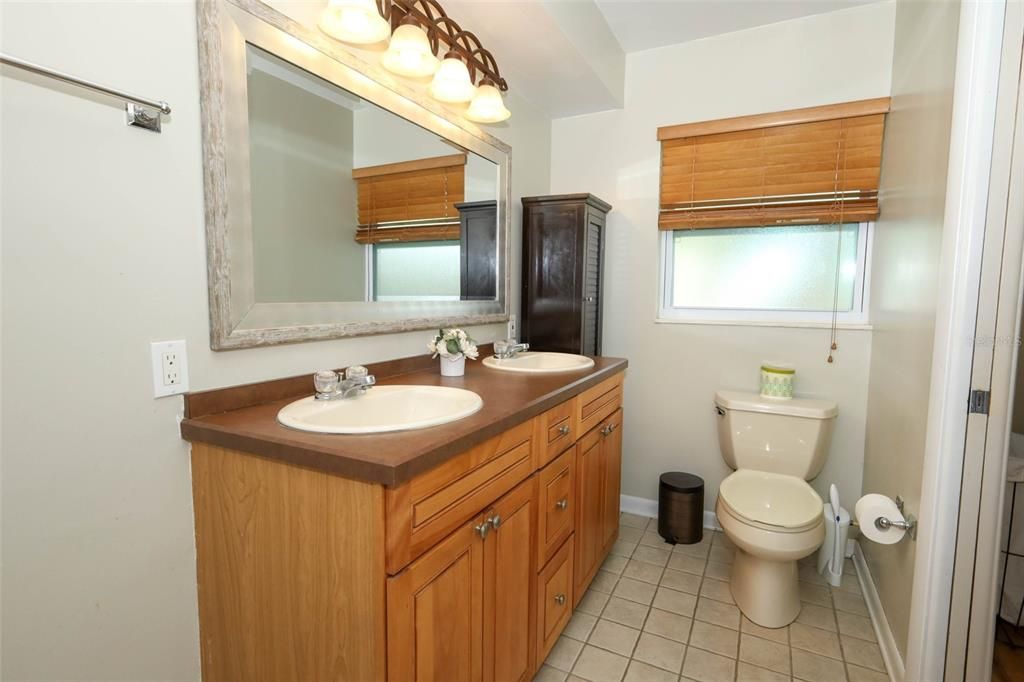 Active With Contract: $469,000 (3 beds, 2 baths, 1730 Square Feet)